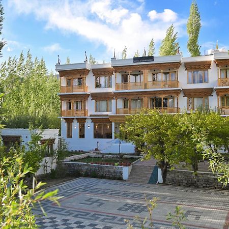 Hotel Ladakh Hills Лех Екстер'єр фото